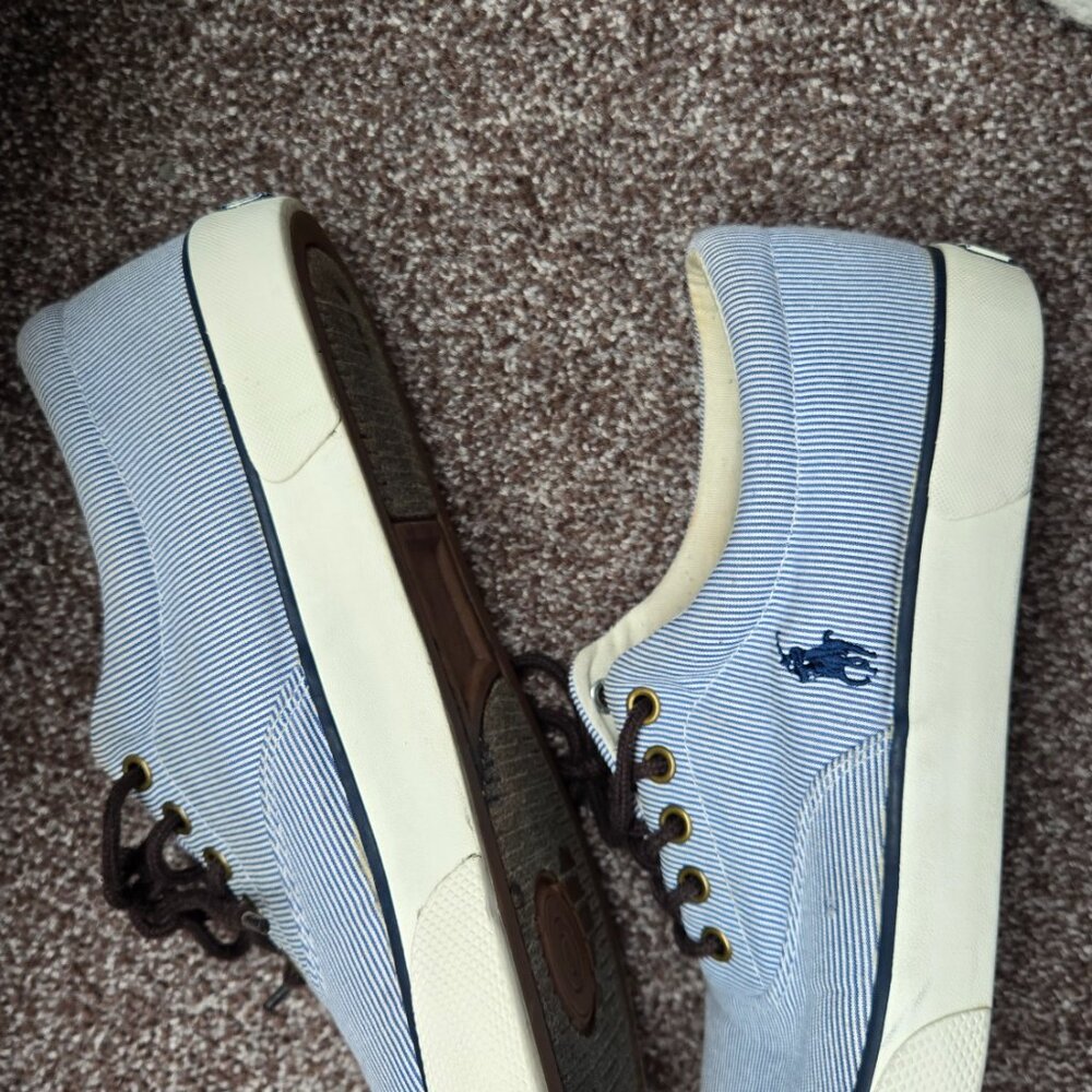Shoes - Picture 3 of 9